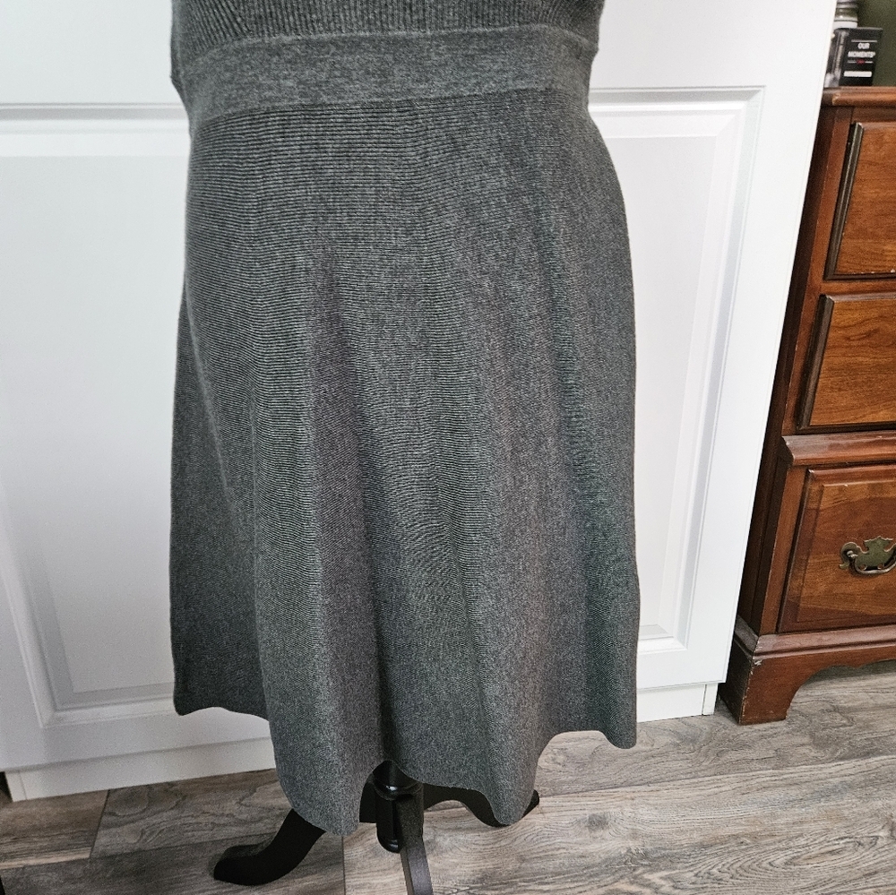Gray Ribbed Knit Sweater Dress - Picture 7 of 12